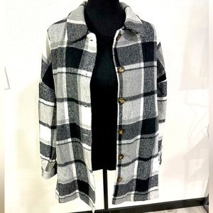 NWOT Black & gray plaid shacket